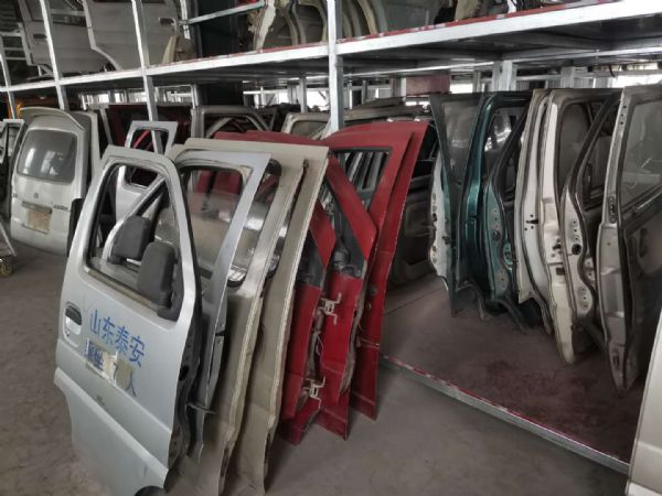 汽車(chē)回鈑金件